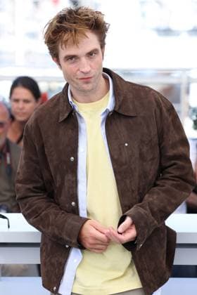 Cannes - Die My Love Photocall Robert Pattinson posing during the Die My Love photocall at the 78th annual Cannes Film Festival at Palais des Festivals on May 18, 2025 in Cannes, France. Photo by Jerome Domine ABACAPRESS.COM Cannes France  Copyright: xDominexJerome ABACAx