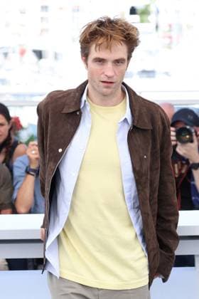 Cannes - Die My Love Photocall Robert Pattinson posing during the Die My Love photocall at the 78th annual Cannes Film Festival at Palais des Festivals on May 18, 2025 in Cannes, France. Photo by Jerome Domine ABACAPRESS.COM Cannes France  Copyright: xDominexJerome ABACAx