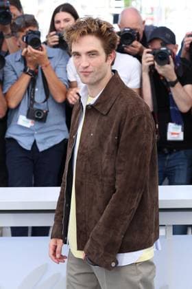 Cannes - Die My Love Photocall Robert Pattinson posing during the Die My Love photocall at the 78th annual Cannes Film Festival at Palais des Festivals on May 18, 2025 in Cannes, France. Photo by Jerome Domine ABACAPRESS.COM Cannes France  Copyright: xDominexJerome ABACAx
