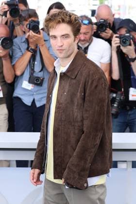 Cannes - Die My Love Photocall Robert Pattinson posing during the Die My Love photocall at the 78th annual Cannes Film Festival at Palais des Festivals on May 18, 2025 in Cannes, France. Photo by Jerome Domine ABACAPRESS.COM Cannes France  Copyright: xDominexJerome ABACAx