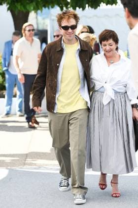 Cannes Die My Love Photocall AM Robert Pattinson and Lynne Ramsay attending the Die My Love Photocall in Cannes, France on May 18, 2025 as part of the 78th Cannes Film Festival. Photo by Aurore Marechal ABACAPRESS.COM Cannes France  Copyright: xMarechalxAurore ABACAx