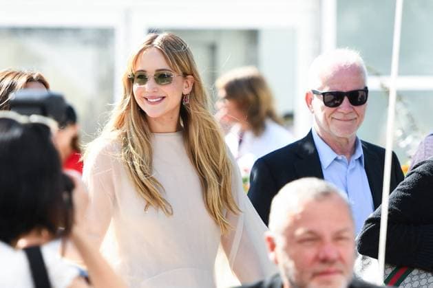 Cannes Die My Love Photocall AM Jennifer Lawrence and Thierry Fremaux attending the Die My Love Photocall in Cannes, France on May 18, 2025 as part of the 78th Cannes Film Festival. Photo by Aurore Marechal ABACAPRESS.COM Cannes France  Copyright: xMarechalxAurore ABACAx