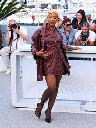 Internationale Filmfestspiele von Cannes, O Riso e a Faca Photocall Cannes, 78th Cannes Film Festival 2025 - day 6 - Photocall of the film O Riso EA Faca (Rest Alone in the Storm). Cannes, 78th Cannes Film Festival 2025 - day 6 - Photocall of the film O Riso EA Faca (Rest Alone in the Storm). In the Photo: Cleo Diára Cannes France France  Copyright: xIPA ABACAx
