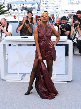 Internationale Filmfestspiele von Cannes, O Riso e a Faca Photocall Cannes, 78th Cannes Film Festival 2025 - day 6 - Photocall of the film O Riso EA Faca (Rest Alone in the Storm). Cannes, 78th Cannes Film Festival 2025 - day 6 - Photocall of the film O Riso EA Faca (Rest Alone in the Storm). In the Photo: Cleo Diára Cannes France France  Copyright: xIPA ABACAx