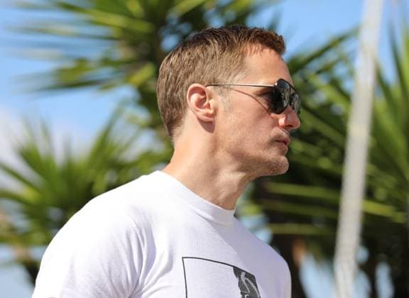 May 18, 2025, Cannes, Cote D azur, France: ALEXANDER SKARSGARD poses during the photocall for Pillion at the 78th Annual Cannes Film Festival at Palais des Festivals in Cannes, France Cannes France - ZUMAc179 20250518_zep_c179_098 Copyright: xMickaelxChavetx
