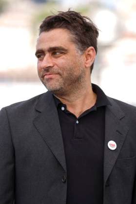 Pedro Pinho at the photocall for the feature film O Riso e a Faca I Only Rest in the Storm at the Festival de Cannes 2025 78 Cannes International Film Festival at the Palais des Festivals Cannes, 18 05 2025 Foto:xD.xBedrosianx xFuturexImagex rest_5503