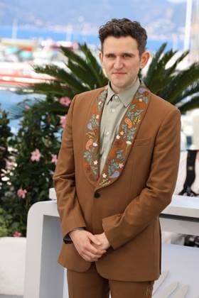 78eme Festival International du Film de Cannes Photocall du film Pillion 78th Cannes Film Festival Photocall with cast of the film Pillion Harry Melling 444565 2025 05 18 Cannes France  Copyright: xIsabellexVautierx xStarfacex STAR_444565_007