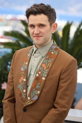 78eme Festival International du Film de Cannes Photocall du film Pillion 78th Cannes Film Festival Photocall with cast of the film Pillion Harry Melling 444565 2025 05 18 Cannes France  Copyright: xIsabellexVautierx xStarfacex STAR_444565_010