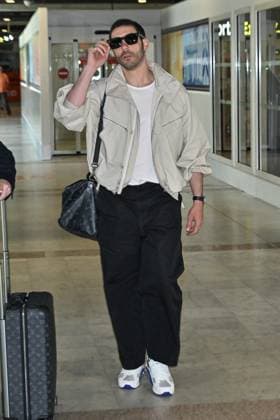 Cannes Tahar Rahim At Nice Airport JR Tahar Rahim arriving at Nice airport ahead 78th Cannes Film Festival in Nice, France on May, 18, 2025. Photo by Julien Reynaud APS-Medias ABACAPRESS.COM Nice France  Copyright: xReynaudxJulien APS-Medias ABACAx