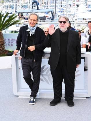 Internationale Filmfestspiele von Cannes, La lecon de musique Photocall Cannes, 78th Cannes Film Festival 2025 - day 6 - Photocall of the film La Leçon De Musique Alexandre Desplat & Guillermo Del Toro Cannes, 78th Cannes Film Festival 2025 - day 6 - Photocall of the film La Leçon De Musique Alexandre Desplat & Guillermo Del Toro . In the photo Alexandre Desplat & Guillermo Del Toro Cannes France France  Copyright: xIPA ABACAx