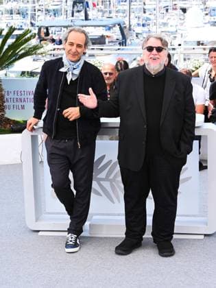 Internationale Filmfestspiele von Cannes, La lecon de musique Photocall Cannes, 78th Cannes Film Festival 2025 - day 6 - Photocall of the film La Leçon De Musique Alexandre Desplat & Guillermo Del Toro Cannes, 78th Cannes Film Festival 2025 - day 6 - Photocall of the film La Leçon De Musique Alexandre Desplat & Guillermo Del Toro . In the photo Alexandre Desplat & Guillermo Del Toro Cannes France France  Copyright: xIPA ABACAx