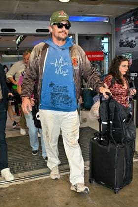 Cannes James Franco At Nice Airport JR James Franco arriving at Nice airport ahead 78th Cannes Film Festival in Nice, France on May, 18, 2025. Photo by Julien Reynaud APS-Medias ABACAPRESS.COM Nice France  Copyright: xReynaudxJulien APS-Medias ABACAx