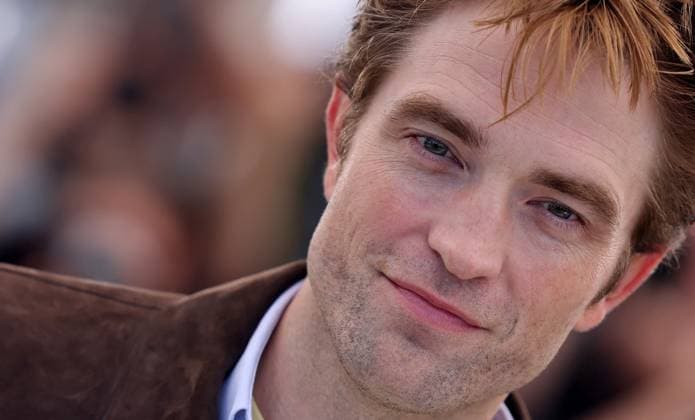 Die My Love photocall at the 78th Cannes International Film Festival Robert Pattinson au photocall de Die My Love lors du 78ème Festival International du Film de Cannes, au Palais des Festivals à Cannes, France, le 18 mai 2025 Jacovides Moreau Bestimage Die my love photocall at the 78th annual Cannes Film Festival at Palais des Festivals in Cannes, France, on May 18, 2025 Cannes France  Copyright: xJACOVIDES-MOREAUx xBESTIMAGExJACOVIDES-MOREAUx xBESTIMAGEx