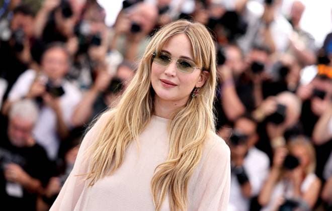 Die My Love photocall at the 78th Cannes International Film Festival Jennifer Lawrence au photocall de Die My Love lors du 78ème Festival International du Film de Cannes, au Palais des Festivals à Cannes, France, le 18 mai 2025 Jacovides Moreau Bestimage Die my love photocall at the 78th annual Cannes Film Festival at Palais des Festivals in Cannes, France, on May 18, 2025 Cannes France  Copyright: xJACOVIDES-MOREAUx xBESTIMAGExJACOVIDES-MOREAUx xBESTIMAGEx