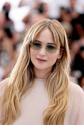 Die My Love photocall at the 78th Cannes International Film Festival Jennifer Lawrence au photocall de Die My Love lors du 78ème Festival International du Film de Cannes, au Palais des Festivals à Cannes, France, le 18 mai 2025 Jacovides Moreau Bestimage Die my love photocall at the 78th annual Cannes Film Festival at Palais des Festivals in Cannes, France, on May 18, 2025 Cannes France  Copyright: xJACOVIDES-MOREAUx xBESTIMAGExJACOVIDES-MOREAUx xBESTIMAGEx