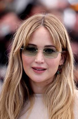 Die My Love photocall at the 78th Cannes International Film Festival Jennifer Lawrence au photocall de Die My Love lors du 78ème Festival International du Film de Cannes, au Palais des Festivals à Cannes, France, le 18 mai 2025 Jacovides Moreau Bestimage Die my love photocall at the 78th annual Cannes Film Festival at Palais des Festivals in Cannes, France, on May 18, 2025 Cannes France  Copyright: xJACOVIDES-MOREAUx xBESTIMAGExJACOVIDES-MOREAUx xBESTIMAGEx