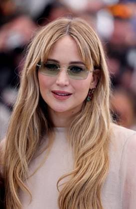 Die My Love photocall at the 78th Cannes International Film Festival Jennifer Lawrence au photocall de Die My Love lors du 78ème Festival International du Film de Cannes, au Palais des Festivals à Cannes, France, le 18 mai 2025 Jacovides Moreau Bestimage Die my love photocall at the 78th annual Cannes Film Festival at Palais des Festivals in Cannes, France, on May 18, 2025 Cannes France  Copyright: xJACOVIDES-MOREAUx xBESTIMAGExJACOVIDES-MOREAUx xBESTIMAGEx