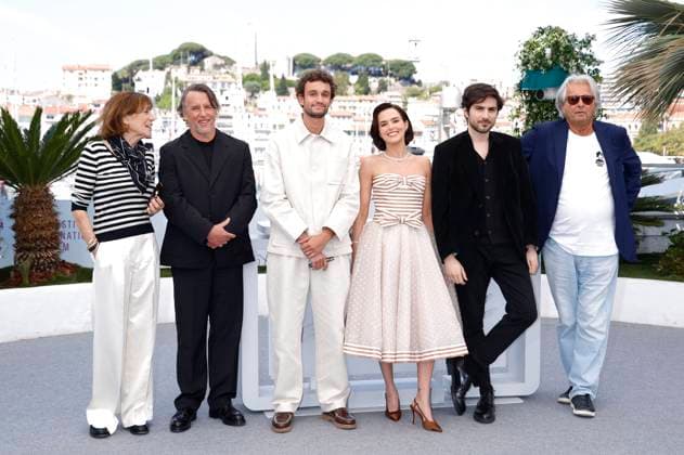 Michele Halberstadt, Richard Linklater, Aubry Dullin, Zoey Deutch, Guillaume Marbeck and Laurent Petin at the photocall for the feature film Nouvelle Vague New Wave at the Festival de Cannes 2025 78 Cannes International Film Festival at the Palais des Festivals Cannes, 18 05 2025 Foto:xD.xBedrosianx xFuturexImagex nouvelle_5501