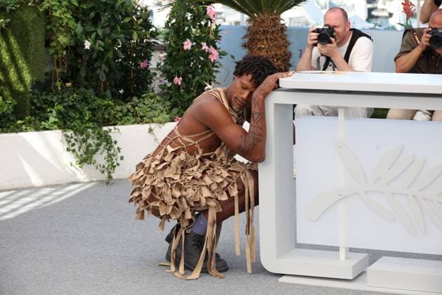O Riso E A Faca (I Only Rest In The Storm) Photocall - The 78th Annual Cannes Film Festival Jonathan Guilherme - O Riso E A Faca (I Only Rest In The Storm) Photocall - The 78th Annual Cannes Film Festival in Cannes, France on May 18, 2025.  Copyright: x Chassery+Courdjix