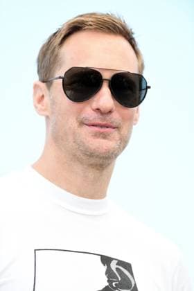 Cast at the 78th Cannes Film Festival Pillion photocall Featuring: Alexander Skarsgard Where: Cannes, France When: 18 May 2025 Credit: Cover Images EDITORIAL USE ONLY. NOT FOR USE BY NEWSPAPERS BASED IN THE UK. Copyright: xx coverimg54765977