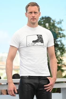 Cast at the 78th Cannes Film Festival Pillion photocall Featuring: Alexander Skarsgard Where: Cannes, France When: 18 May 2025 Credit: Cover Images EDITORIAL USE ONLY. NOT FOR USE BY NEWSPAPERS BASED IN THE UK. Copyright: xx coverimg54765982