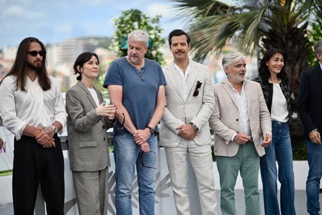 Cannes - Marcel Et Monsieur Pagnol Photocall Laurent Lafitte and cast Poses during the Marcel Et Monsieur Pagnol photocall at the 78th annual Cannes Film Festival at Palais des Festivals on May 17, 2025 in Cannes, France. Photo by Franck Castel ABACAPRESS.COM Cannes France  Copyright: xCastelxFranck ABACAx