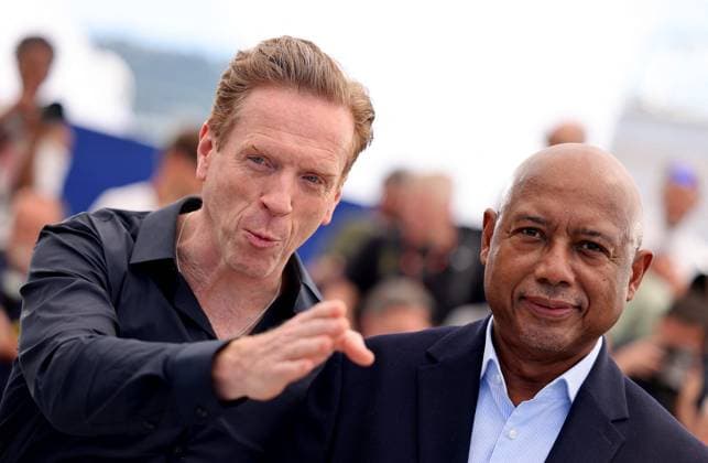 Photocall de Orwell 2 2 5 lors du 78ème Festival International du Film de Cannes Damian Lewis et Raoul Peck au photocall de Orwell 2 2 5 lors du 78ème Festival International du Film de Cannes, au Palais des Festivals à Cannes, France, le 18 mai 2025 Jacovides Moreau Bestimage Orwell 2 2 5 photocall at the 78th annual Cannes Film Festival at Palais des Festivals in Cannes, France, on May 18, 2025 Cannes France  Copyright: xJACOVIDES-MOREAUx xBESTIMAGExJACOVIDES-MOREAUx xBESTIMAGEx