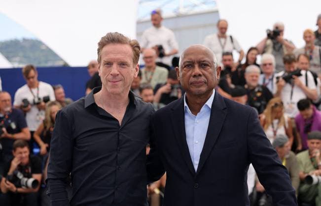 Photocall de Orwell 2 2 5 lors du 78ème Festival International du Film de Cannes Damian Lewis et Raoul Peck au photocall de Orwell 2 2 5 lors du 78ème Festival International du Film de Cannes, au Palais des Festivals à Cannes, France, le 18 mai 2025 Jacovides Moreau Bestimage Orwell 2 2 5 photocall at the 78th annual Cannes Film Festival at Palais des Festivals in Cannes, France, on May 18, 2025 Cannes France  Copyright: xJACOVIDES-MOREAUx xBESTIMAGExJACOVIDES-MOREAUx xBESTIMAGEx
