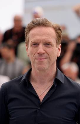 Photocall de Orwell 2 2 5 lors du 78ème Festival International du Film de Cannes Damian Lewis au photocall de Orwell 2 2 5 lors du 78ème Festival International du Film de Cannes, au Palais des Festivals à Cannes, France, le 18 mai 2025 Jacovides Moreau Bestimage Orwell 2 2 5 photocall at the 78th annual Cannes Film Festival at Palais des Festivals in Cannes, France, on May 18, 2025 Cannes France  Copyright: xJACOVIDES-MOREAUx xBESTIMAGExJACOVIDES-MOREAUx xBESTIMAGEx