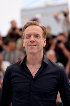 Photocall de Orwell 2 2 5 lors du 78ème Festival International du Film de Cannes Damian Lewis au photocall de Orwell 2 2 5 lors du 78ème Festival International du Film de Cannes, au Palais des Festivals à Cannes, France, le 18 mai 2025 Jacovides Moreau Bestimage Orwell 2 2 5 photocall at the 78th annual Cannes Film Festival at Palais des Festivals in Cannes, France, on May 18, 2025 Cannes France  Copyright: xJACOVIDES-MOREAUx xBESTIMAGExJACOVIDES-MOREAUx xBESTIMAGEx