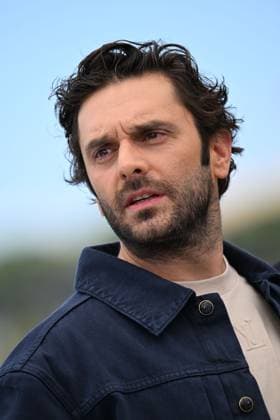 78eme Festival International du Film de Cannes Photocall du film Le Roi Soleil Festival de Cannes 2025 photocall LE ROI SOLEIL Pio Marmai 444585 2025 05 18 Cannes France  Copyright: xLionelxGuericolas MPPx STAR_444585_014