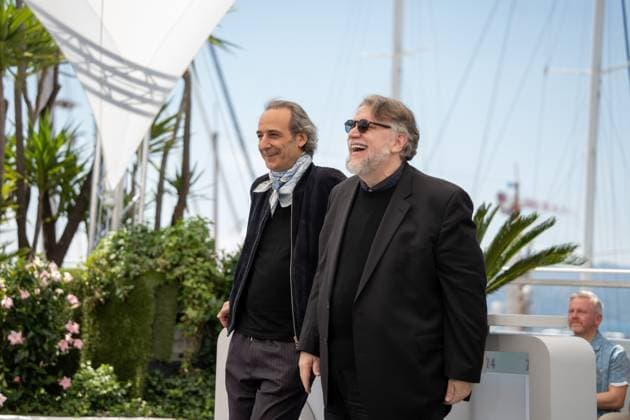 La Lecon De Musique Alexandre Desplat & Guillermo Del Toro Photocall - The 78th Annual Cannes Film Festival Alexandre Desplat and Guillermo del Toro pose during the La Lecon De Musique Alexandre Desplat & Guillermo Del Toro photocall at the 78th annual Cannes Film Festival at Palais des Festivals in Cannes, France, on May 18, 2025. Cannes France  Copyright: xLucaxCarlinox originalFilename: carlino-notitle250518_npsIi.jpg
