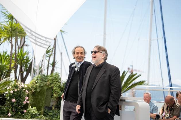 La Lecon De Musique Alexandre Desplat & Guillermo Del Toro Photocall - The 78th Annual Cannes Film Festival Alexandre Desplat and Guillermo del Toro pose during the La Lecon De Musique Alexandre Desplat & Guillermo Del Toro photocall at the 78th annual Cannes Film Festival at Palais des Festivals in Cannes, France, on May 18, 2025. Cannes France  Copyright: xLucaxCarlinox originalFilename: carlino-notitle250518_nptxI.jpg