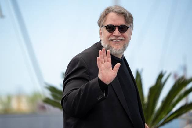 La Lecon De Musique Alexandre Desplat & Guillermo Del Toro Photocall - The 78th Annual Cannes Film Festival Guillermo del Toro poses during the La Lecon De Musique Alexandre Desplat & Guillermo Del Toro photocall at the 78th annual Cannes Film Festival at Palais des Festivals in Cannes, France, on May 18, 2025. Cannes France  Copyright: xLucaxCarlinox originalFilename: carlino-notitle250518_npzeB.jpg