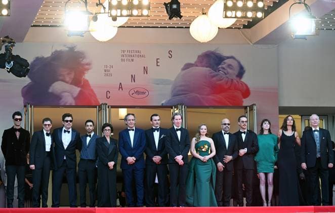 American director Wes Anderson, actors Michael Cera, Benicio Del Toro, Jeffrey Wright, Bill Murray, Italian composer Aleksandre Desplat, British actress Mia Threapleton, actors Rupert Friend, Richard Ayoade, Riz Ahmed and French actress Charlotte Gainsbourg attend the premiere of The Phoenician Scheme at the 78th Cannes Film Festival in Cannes, France on Sunday May 18, 2025. CAN20250518189 RUNExHELLESTAD