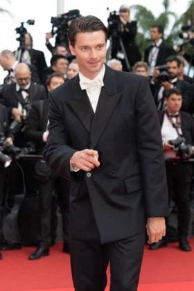 B Montée des marches du film The Phoenician Scheme lors du 78ème Festival International du Film de Cannes Patrick Schwarzenegger Montée des marches du film The Phoenician Scheme lors du 78ème Festival International du Film de Cannes, au Palais des Festivals à Cannes On may 18th 2025 Olivier Borde Bestimage Red carpet for the movie The Phoenician Scheme during the 78th Cannes International Film Festival at the Palais des Festivals in Cannes, France On may 18th 2025 Cannes France  Copyright: xOLIVIERxBORDEx xBESTIMAGExOLIVIERxBORDEx xBESTIMAGEx