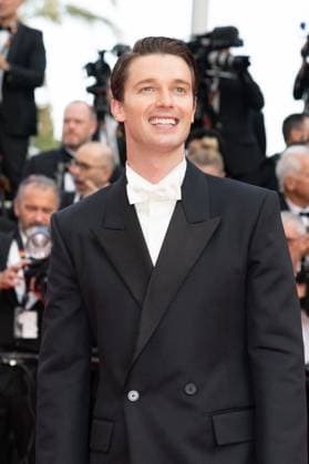 B Montée des marches du film The Phoenician Scheme lors du 78ème Festival International du Film de Cannes Patrick Schwarzenegger Montée des marches du film The Phoenician Scheme lors du 78ème Festival International du Film de Cannes, au Palais des Festivals à Cannes On may 18th 2025 Olivier Borde Bestimage Red carpet for the movie The Phoenician Scheme during the 78th Cannes International Film Festival at the Palais des Festivals in Cannes, France On may 18th 2025 Cannes France  Copyright: xOLIVIERxBORDEx xBESTIMAGExOLIVIERxBORDEx xBESTIMAGEx