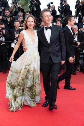 B Montée des marches du film The Phoenician Scheme lors du 78ème Festival International du Film de Cannes Shauna Robertson et son mari Edward Norton Montée des marches du film The Phoenician Scheme lors du 78ème Festival International du Film de Cannes, au Palais des Festivals à Cannes Le 18 mai 2025 Olivier Borde Bestimage Red carpet for the movie The Phoenician Scheme during the 78th Cannes International Film Festival at the Palais des Festivals in Cannes, France On may 18th 2025 Cannes France  Copyright: xOLIVIERxBORDEx xBESTIMAGExOLIVIERxBORDEx xBESTIMAGEx
