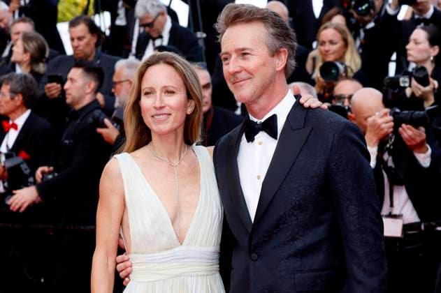 Shauna Robertson with husband Edward Norton at the premiere of the feature film The Phoenician Scheme The Phoenician Masterstroke at the Festival de Cannes 2025 78 Cannes International Film Festival at the Palais des Festivals Cannes, 18 05 2025 Foto:xD.xBedrosianx xFuturexImagex phoenician_5509