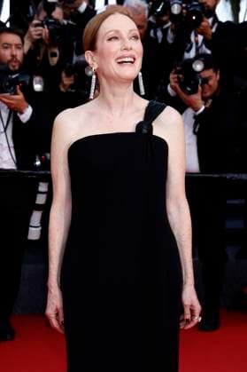 Julianne Moore at the premiere of the feature film The Phoenician Scheme The Phoenician Masterstroke at the Festival de Cannes 2025 78 Cannes International Film Festival at the Palais des Festivals Cannes, 18 05 2025 Foto:xD.xBedrosianx xFuturexImagex phoenician_5522