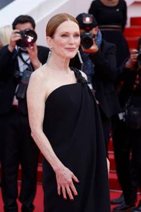 Julianne Moore at the premiere of the feature film The Phoenician Scheme The Phoenician Masterstroke at the Festival de Cannes 2025 78 Cannes International Film Festival at the Palais des Festivals Cannes, 18 05 2025 Foto:xD.xBedrosianx xFuturexImagex phoenician_5525