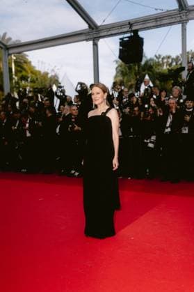 Internationale Filmfestspiele von Cannes, The Phoenician Scheme Premiere 78eme Festival International du Film de Cannes Montée des marches du film The Phoenician Theme 78th International Cannes Film Festival Red carpet for The Phoenician Theme Movie 444610 2025 05 18 Alpes Maritimes Cannes France Moore, Julianne  Copyright: xTerencexBaelenx STAR_444610_119