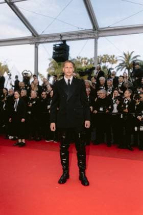 Internationale Filmfestspiele von Cannes, The Phoenician Scheme Premiere 78eme Festival International du Film de Cannes Montée des marches du film The Phoenician Theme 78th International Cannes Film Festival Red carpet for The Phoenician Theme Movie 444610 2025 05 18 Alpes Maritimes Cannes France Sarsgaard, Peter  Copyright: xTerencexBaelenx STAR_444610_123