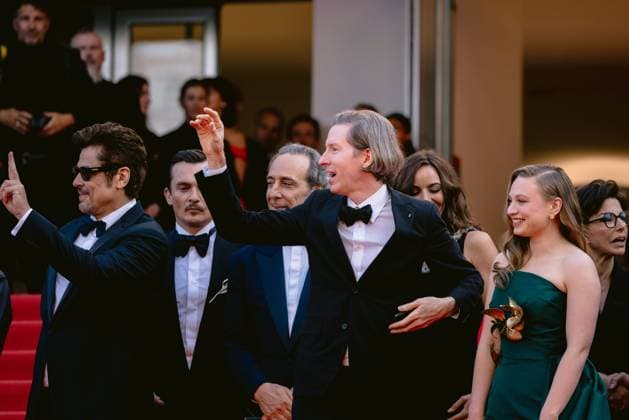 Internationale Filmfestspiele von Cannes, The Phoenician Scheme Premiere 78eme Festival International du Film de Cannes Montée des marches du film The Phoenician Theme 78th International Cannes Film Festival Red carpet for The Phoenician Theme Movie 444610 2025 05 18 Alpes Maritimes Cannes France Winslet Threapleton, Mia Anderson, Wes  Copyright: xTerencexBaelenx STAR_444610_204