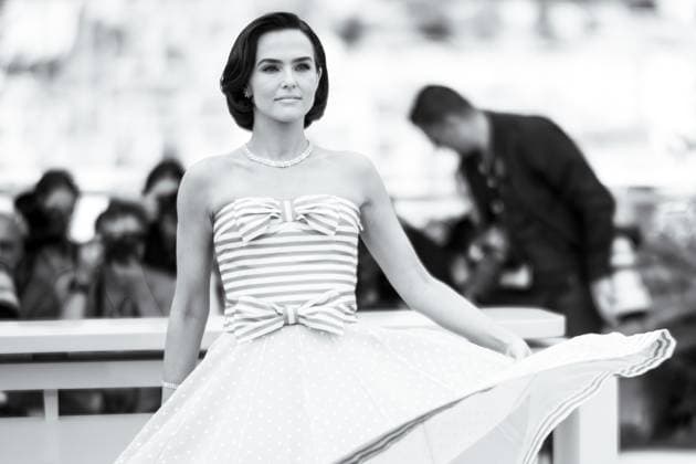 78eme Festival International du Film de Cannes Photocall du film Nouvelle Vague 78th International Cannes Film Festival Photocall with cast of Nouvelle Vague movie 444599 2025 05 18 Cannes France Deutch, Zoey  Copyright: xEstellexCarlierx xStarfacex STAR_444599_004