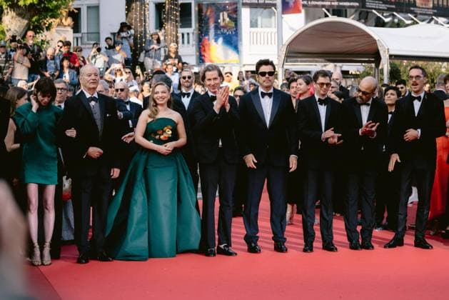 Internationale Filmfestspiele von Cannes, The Phoenician Scheme Premiere 78eme Festival International du Film de Cannes Montée des marches du film The Phoenician Theme 78th International Cannes Film Festival Red carpet for The Phoenician Theme Movie 444610 2025 05 18 Alpes Maritimes Cannes France Winslet Threapleton, Mia Anderson, Wes Del Toro, Benicio Wright, Jeffrey Murray, Bill Gainsbourg, Charlotte  Copyright: xTerencexBaelenx STAR_444610_164