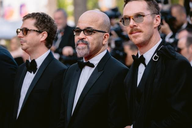 Internationale Filmfestspiele von Cannes, The Phoenician Scheme Premiere 78eme Festival International du Film de Cannes Montée des marches du film The Phoenician Theme 78th International Cannes Film Festival Red carpet for The Phoenician Theme Movie 444610 2025 05 18 Alpes Maritimes Cannes France Wright, Jeffrey Cera, Michael Cumberbatch, Benedict  Copyright: xTerencexBaelenx STAR_444610_166