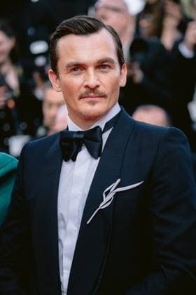 Internationale Filmfestspiele von Cannes, The Phoenician Scheme Premiere 78eme Festival International du Film de Cannes Montée des marches du film The Phoenician Theme 78th International Cannes Film Festival Red carpet for The Phoenician Theme Movie 444610 2025 05 18 Alpes Maritimes Cannes France Friend, Rupert  Copyright: xTerencexBaelenx STAR_444610_175