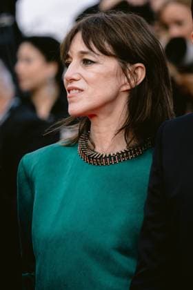 Internationale Filmfestspiele von Cannes, The Phoenician Scheme Premiere 78eme Festival International du Film de Cannes Montée des marches du film The Phoenician Theme 78th International Cannes Film Festival Red carpet for The Phoenician Theme Movie 444610 2025 05 18 Alpes Maritimes Cannes France Gainsbourg, Charlotte  Copyright: xTerencexBaelenx STAR_444610_182
