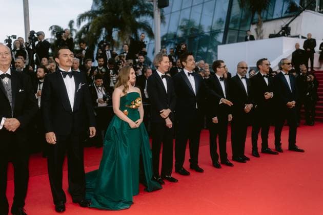 Internationale Filmfestspiele von Cannes, The Phoenician Scheme Premiere 78eme Festival International du Film de Cannes Montée des marches du film The Phoenician Theme 78th International Cannes Film Festival Red carpet for The Phoenician Theme Movie 444610 2025 05 18 Alpes Maritimes Cannes France Winslet Threapleton, Mia Anderson, Wes Del Toro, Benicio Wright, Jeffrey Cera, Michael Cumberbatch, Benedict Friend, Rupert Murray, Bill  Copyright: xTerencexBaelenx STAR_444610_187